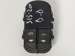 MANDO ELEVALUNAS DELANTERO DERECHO 98AG14529BC FORD FOCUS BERLINA (CAK) Autodesguaces Alicante