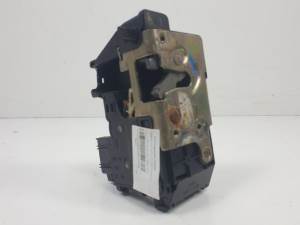 CERRADURA PUERTA TRASERA DERECHA YW4A5426412CC JAGUAR S-TYPE Autodesguaces Alicante