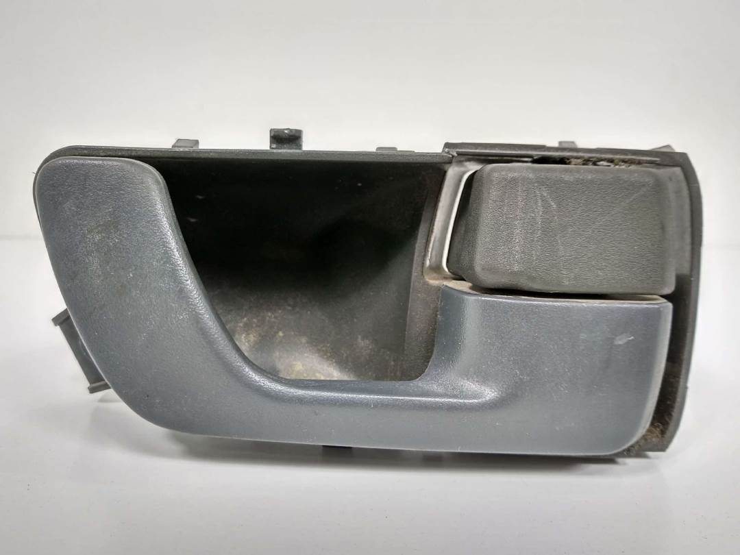 MANETA INTERIOR TRASERA DERECHA - MR358384 - MITSUBISHI - SPACE WAGON (N80/N90)