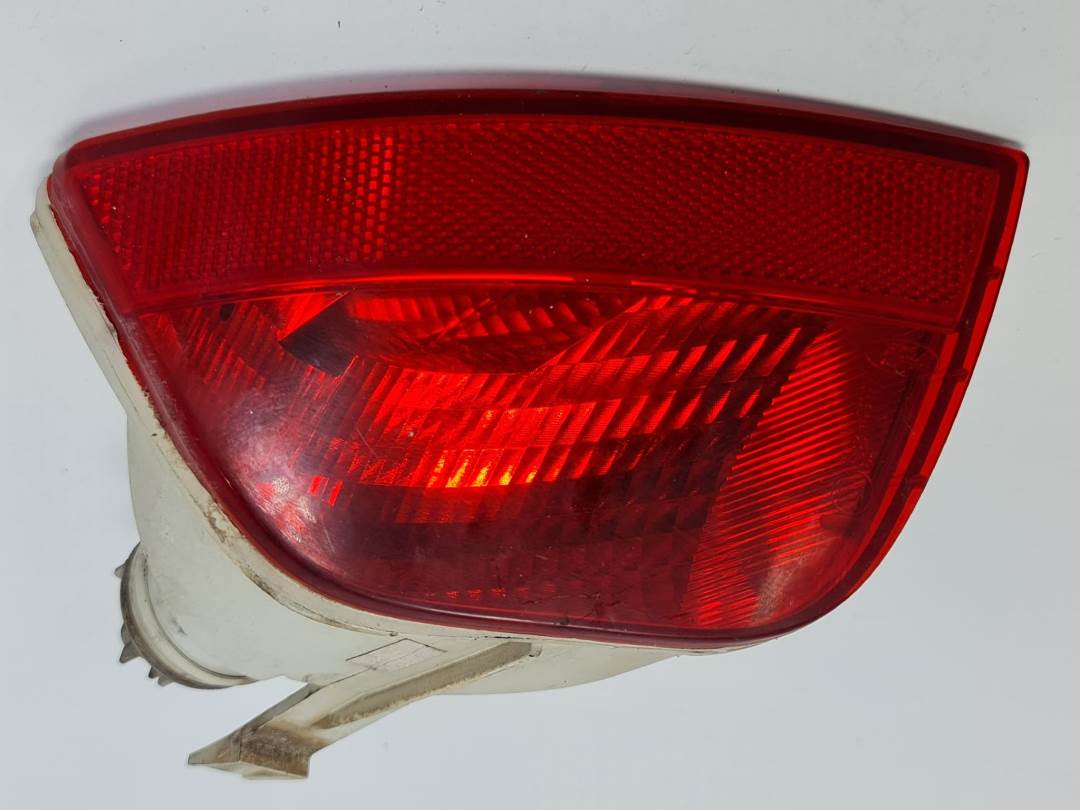 PILOTO TRASERO IZQUIERDO PARAGOLPES - 1M5115K273A - FORD - FOCUS BERLINA (CAP)