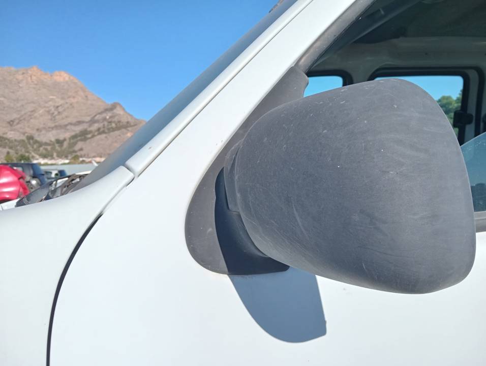 RETROVISOR IZQUIERDO