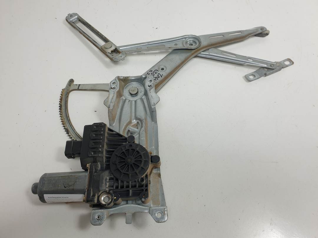 ELEVALUNAS DELANTERO IZQUIERDO - 90579571 - OPEL - ZAFIRA A