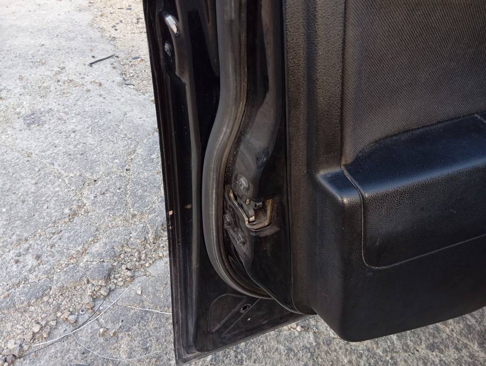 CERRADURA PUERTA DELANTERA IZQUIERDA