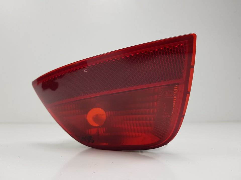 FARO ANTINIEBLA TRASERO IZQUIERDO - 1M5115K273A - FORD - FOCUS BERLINA (CAK)