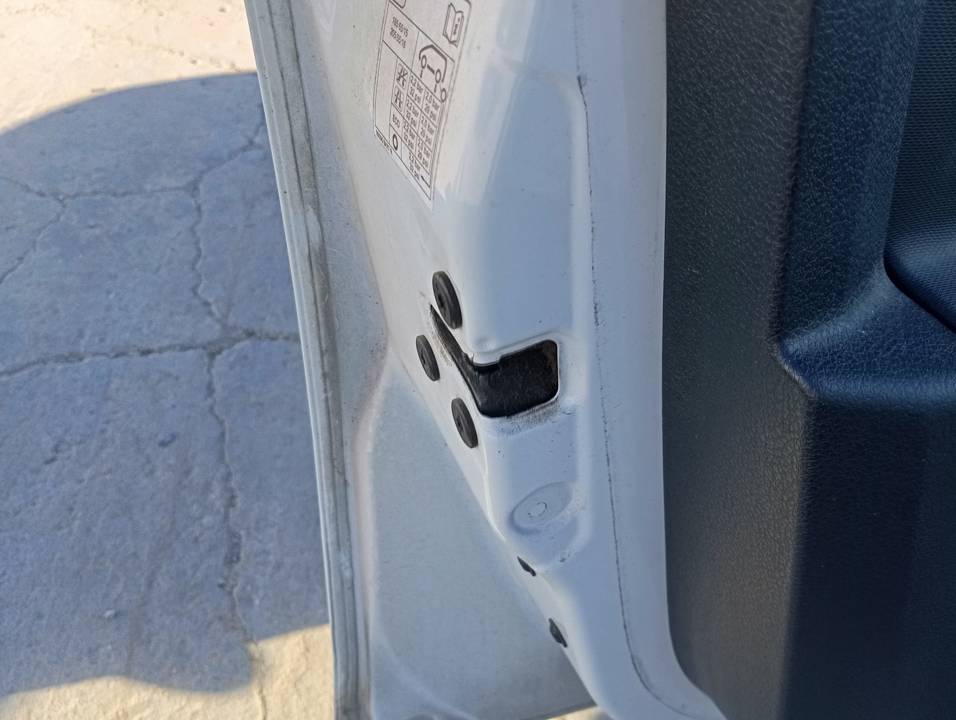 CERRADURA PUERTA DELANTERA IZQUIERDA