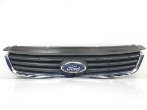 REJILLA DELANTERA 8V41R7081A FORD KUGA (CBV) Autodesguaces Alicante