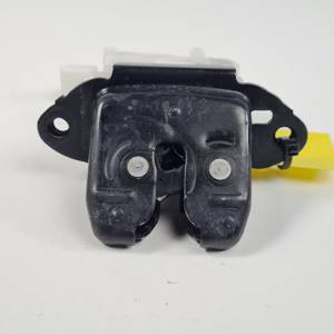 CERRADURA MALETERO / PORTON NISSAN QASHQAI (J11) Autodesguaces Alicante