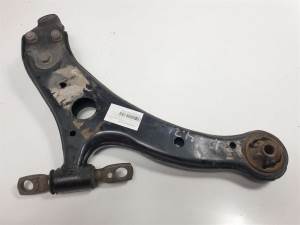 BRAZO SUSPENSION INFERIOR DELANTERO IZQUIERDO LEXUS RX Autodesguaces Alicante