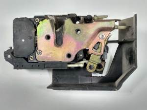 CERRADURA PUERTA DELANTERA IZQUIERDA ALFA ROMEO 156 SPORTWAGON (116) Autodesguaces Alicante