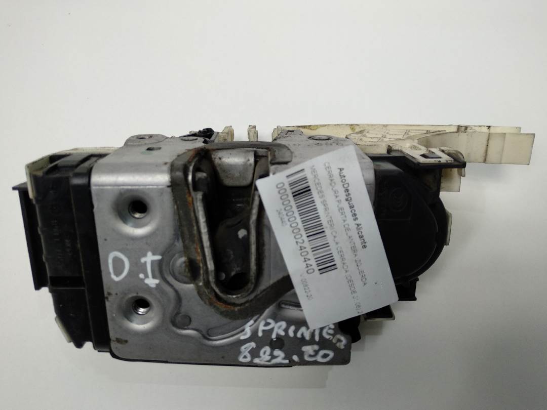 CERRADURA PUERTA DELANTERA IZQUIERDA - A9067201435 - MERCEDES - SPRINTERII CAJA CERRADA (DESDE 01.06)