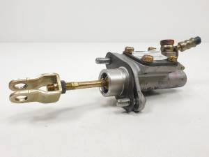 BOMBA EMBRAGUE MITSUBISHI OUTLANDER (CU0W) Autodesguaces Alicante