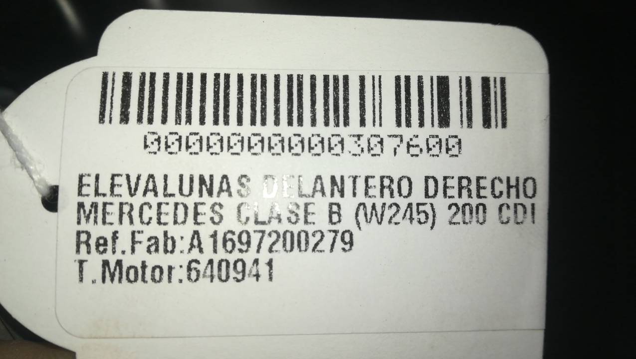 ELEVALUNAS DELANTERO DERECHO