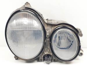 FARO DERECHO 15060800RE MERCEDES CLASE E (W210) FAMILIAR Autodesguaces Alicante