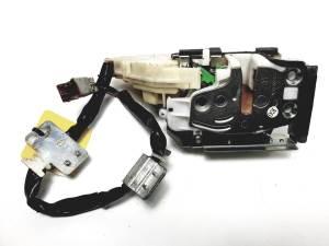 CERRADURA PUERTA DELANTERA DERECHA HONDA CR-V (RD8) Autodesguaces Alicante