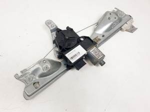 ELEVALUNAS TRASERO DERECHO 965982668000 PEUGEOT 308 (T7) Autodesguaces Alicante