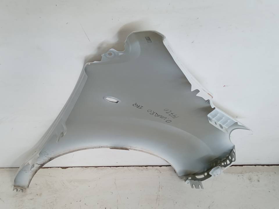 ALETA DELANTERA IZQUIERDA