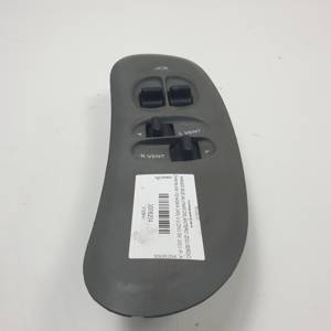 MANDO ELEVALUNAS DELANTERO IZQUIERDO 04685732AB CHRYSLER VOYAGER (RG) Autodesguaces Alicante