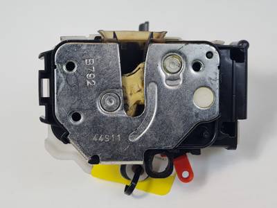 CERRADURA MALETERO / PORTON 51810891 FIAT DOBLO Autodesguaces Alicante