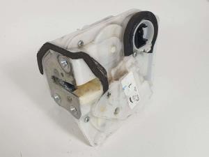 CERRADURA PUERTA DELANTERA DERECHA 8G24A0438 MAZDA 2 LIM. (DE) Autodesguaces Alicante