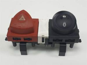 WARNING 8200407415 RENAULT MEGANE II CLASSIC BERLINA Autodesguaces Alicante
