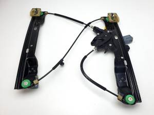 ELEVALUNAS DELANTERO DERECHO BM51A23200BF FORD FOCUS LIM. Autodesguaces Alicante