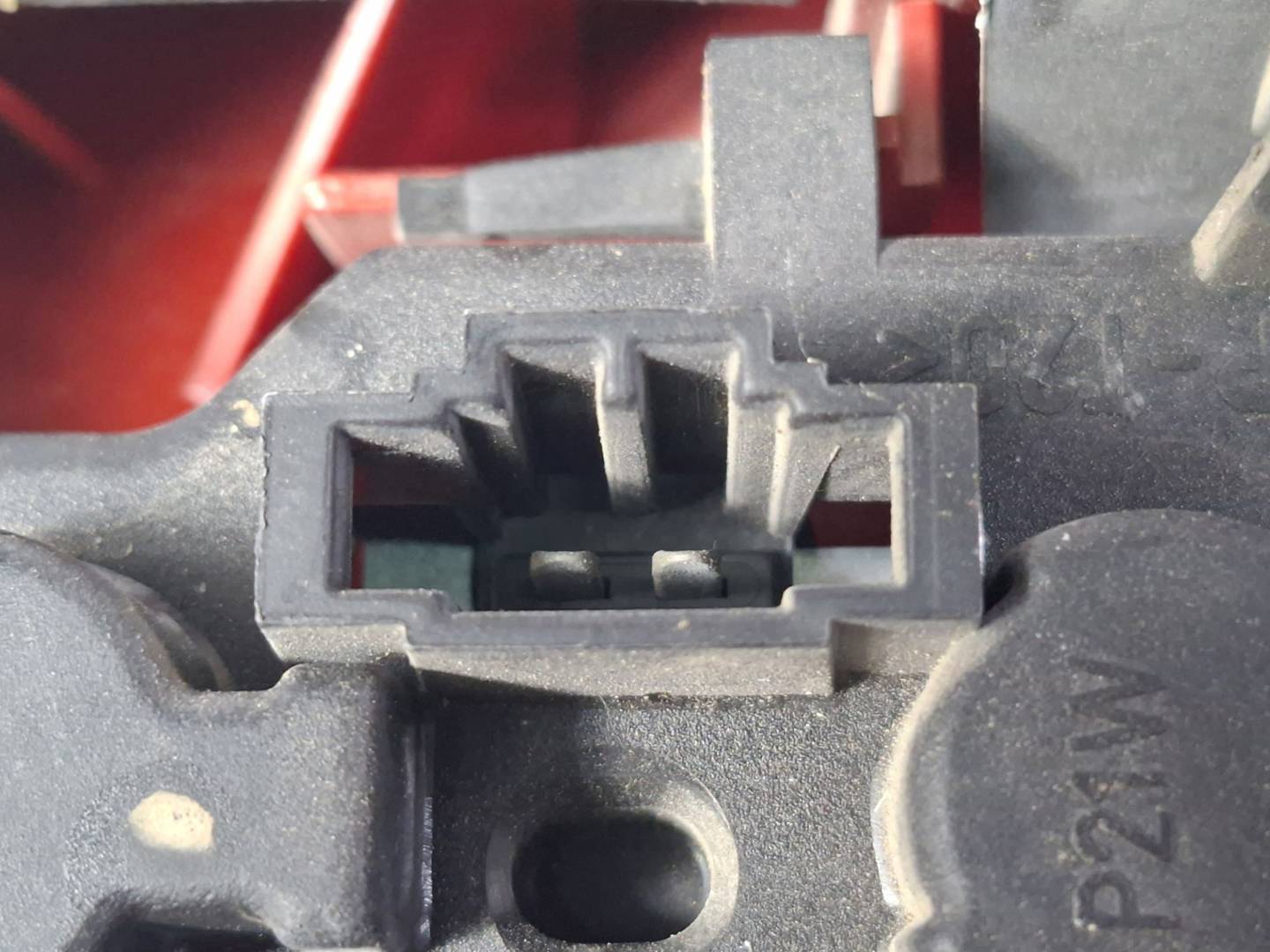 Foto 4 de Piloto Trasero Derecho Volkswagen Polo Berlina (6n1) (1994–1999)