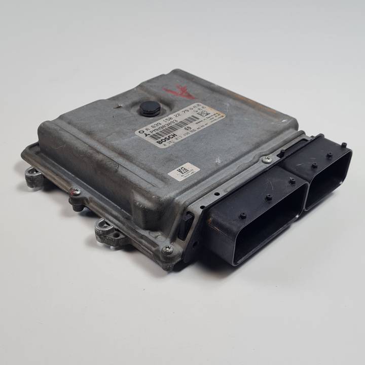 CENTRALITA MOTOR UCE 0281013498 MITSUBISHI COLT BERLINA 5 (Z30A) Autodesguaces Alicante