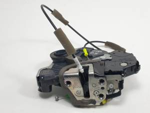 CERRADURA PUERTA DELANTERA IZQUIERDA A046693 LEXUS IS Autodesguaces Alicante