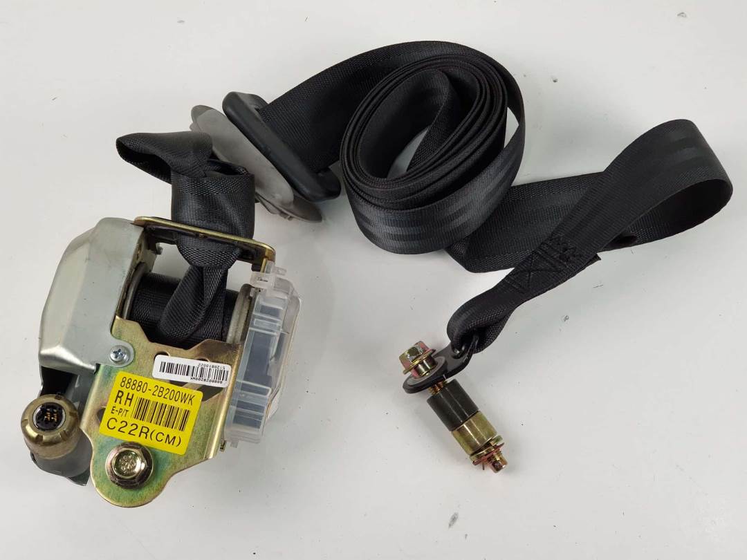 CINTURON SEGURIDAD DELANTERO DERECHO - 888802B200 - HYUNDAI - SANTA FE (BM)