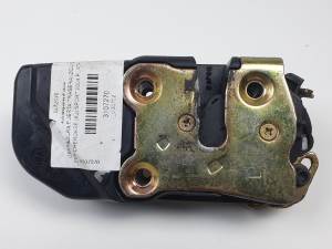 CERRADURA PUERTA TRASERA IZQUIERDA JEEP CHEROKEE (KJ) Autodesguaces Alicante