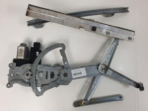 ELEVALUNAS DELANTERO DERECHO 13173074 OPEL CORSA C (F68) Autodesguaces Alicante