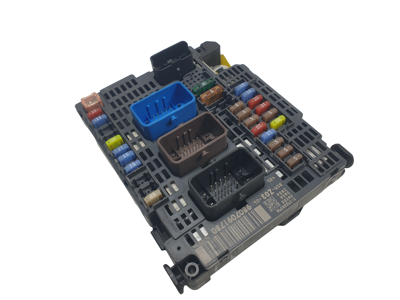 CAJA RELES / FUSIBLES 9807091780 CITROEN C4 GRAND PICASSO II Autodesguaces Alicante