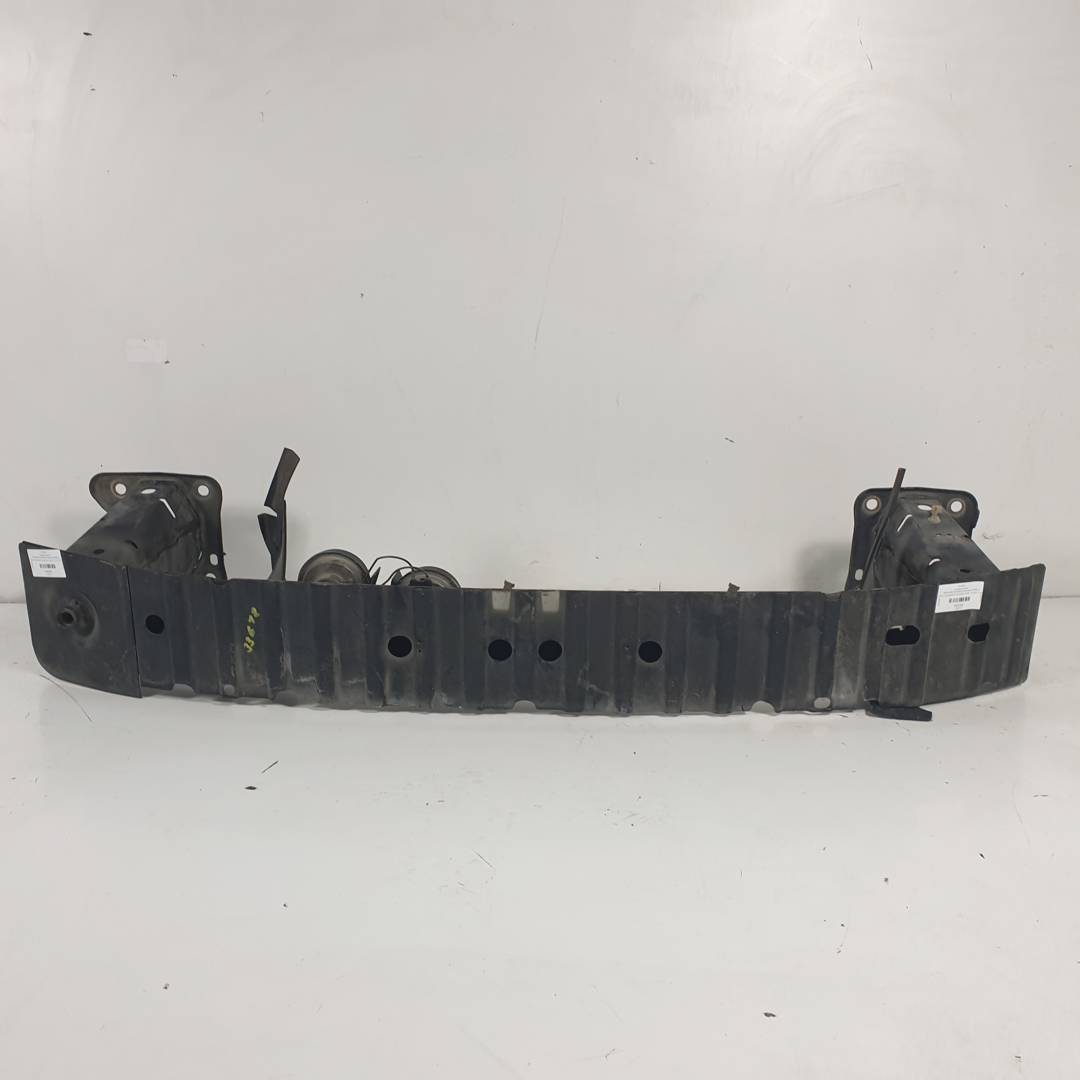 REFUERZO PARAGOLPES DELANTERO - FORD - FOCUS BERLINA (CAP)