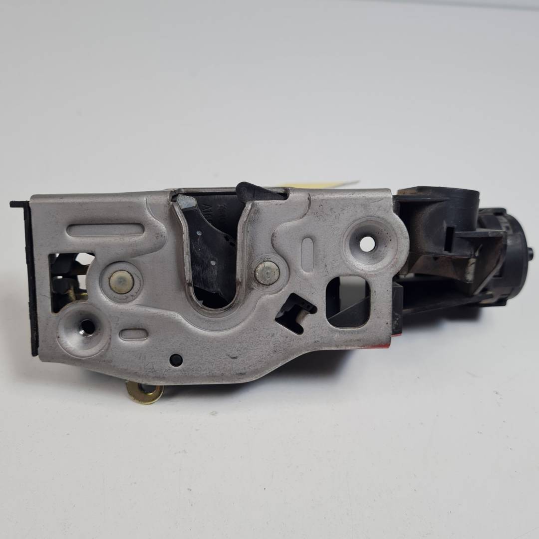 CERRADURA PUERTA DELANTERA IZQUIERDA - MERCEDES - CLASE A (W168)