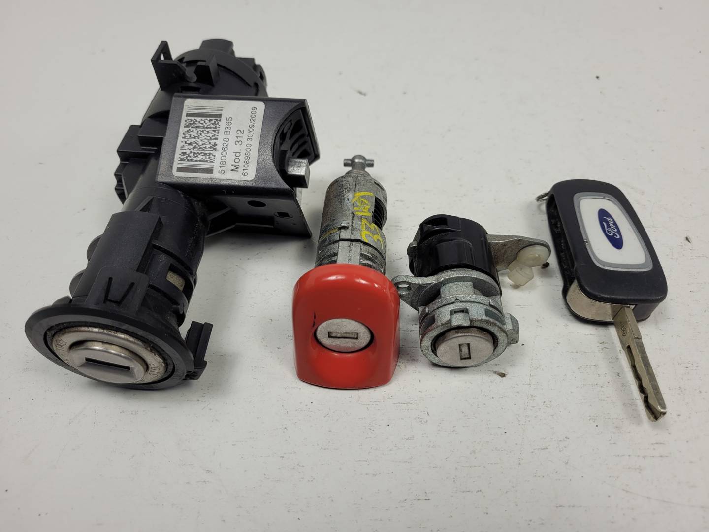 ANTIRROBO - 51800628 - FORD - KA (CCU)
