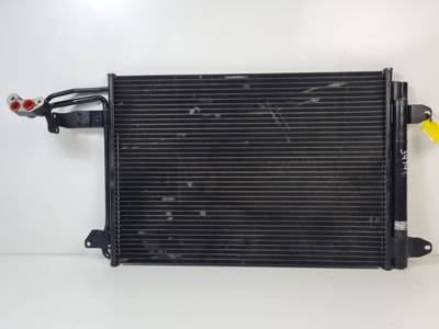 CONDENSADOR / RADIADOR AIRE ACONDICIONADO 1K0820411Q SEAT LEON (1P1) Autodesguaces Alicante
