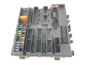 CAJA RELES / FUSIBLES 460023260 OPEL VECTRA C BERLINA Autodesguaces Alicante