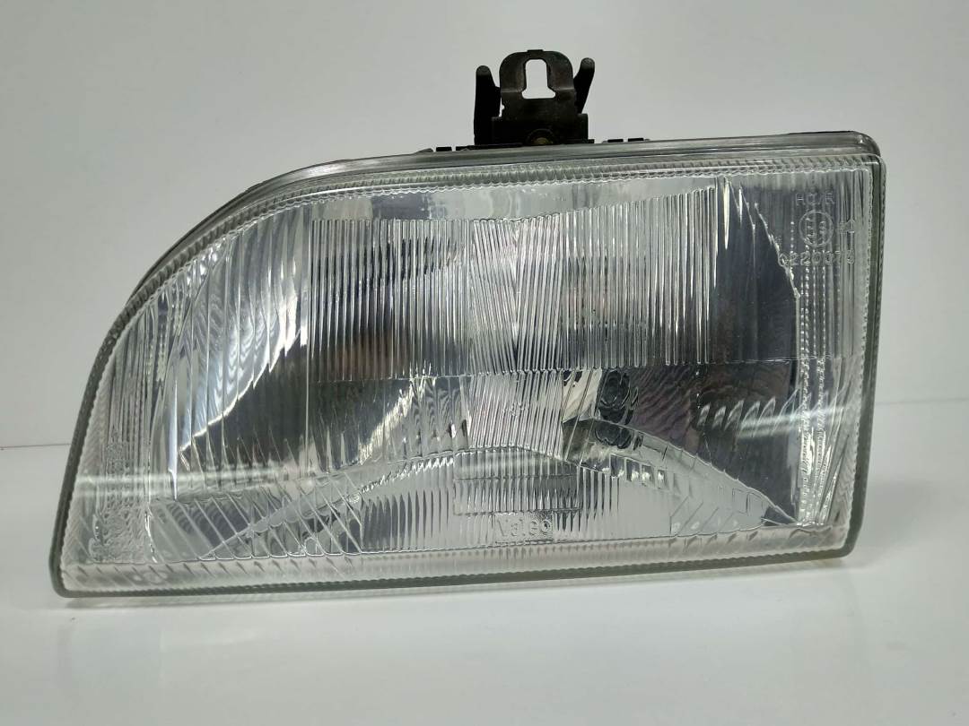 FARO IZQUIERDO - FORD - FIESTA BERLINA