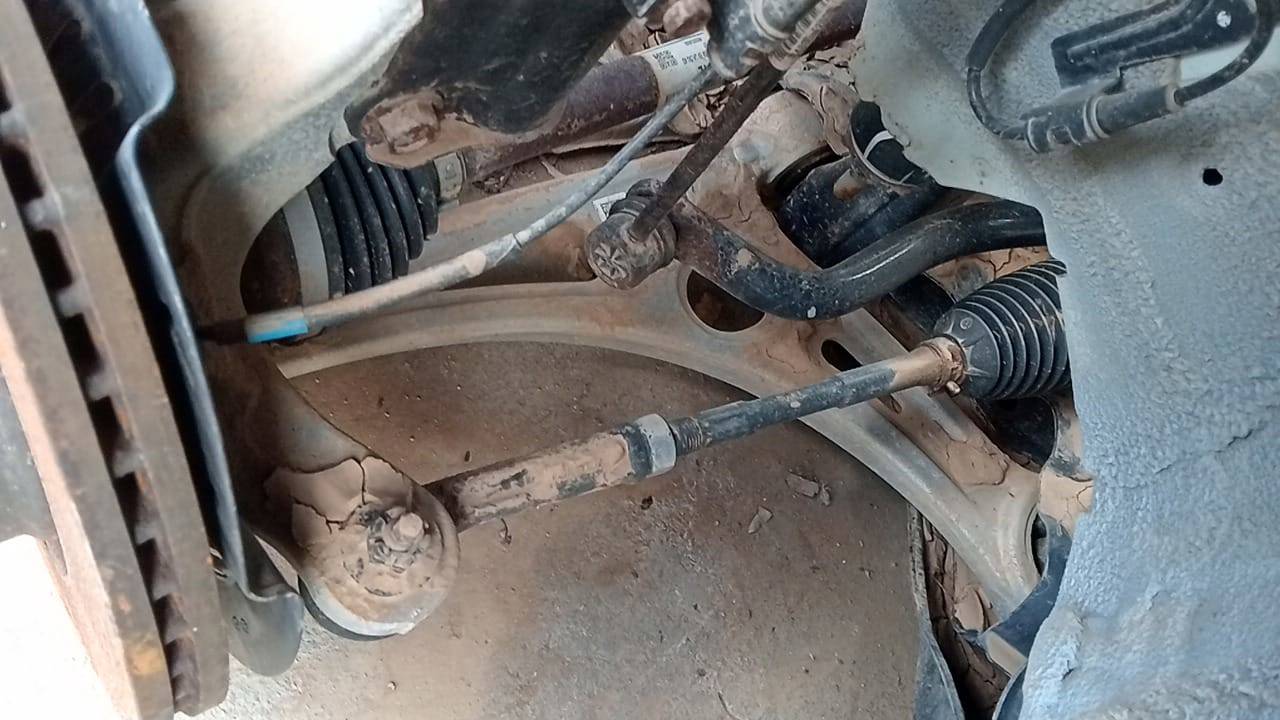 BRAZO SUSPENSION DELANTERO IZQUIERDO
