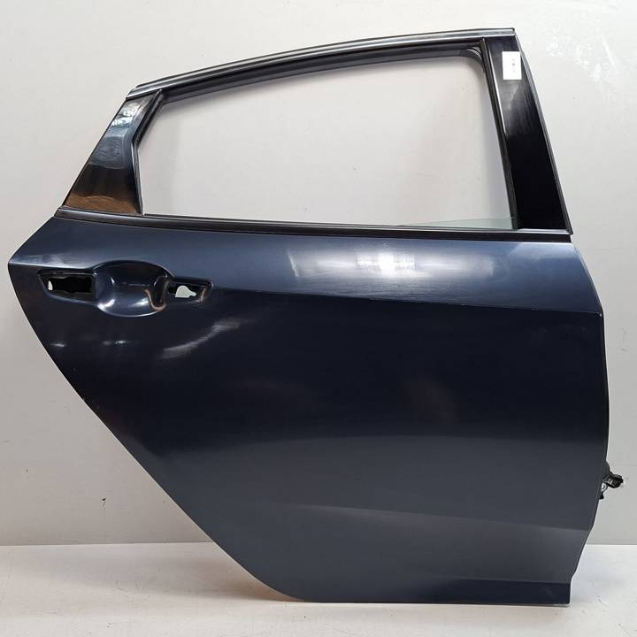PUERTA TRASERA DERECHA HONDA CIVIC (FC) Autodesguaces Alicante