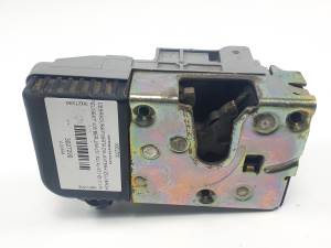 CERRADURA PUERTA DELANTERA IZQUIERDA PEUGEOT 406 BERLINA (S1/S2) Autodesguaces Alicante