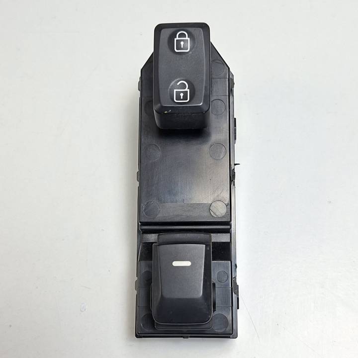 MANDO ELEVALUNAS DELANTERO DERECHO 4915111310 KIA SPORTAGE (SL) Autodesguaces Alicante