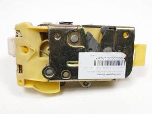 CERRADURA PUERTA DELANTERA DERECHA XS41A21812CF FORD FOCUS TURNIER (CAK) Autodesguaces Alicante