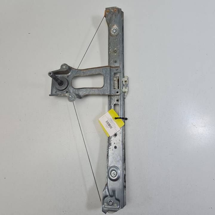 ELEVALUNAS TRASERO IZQUIERDO BMW SERIE 3 BERLINA (E46) Autodesguaces Alicante