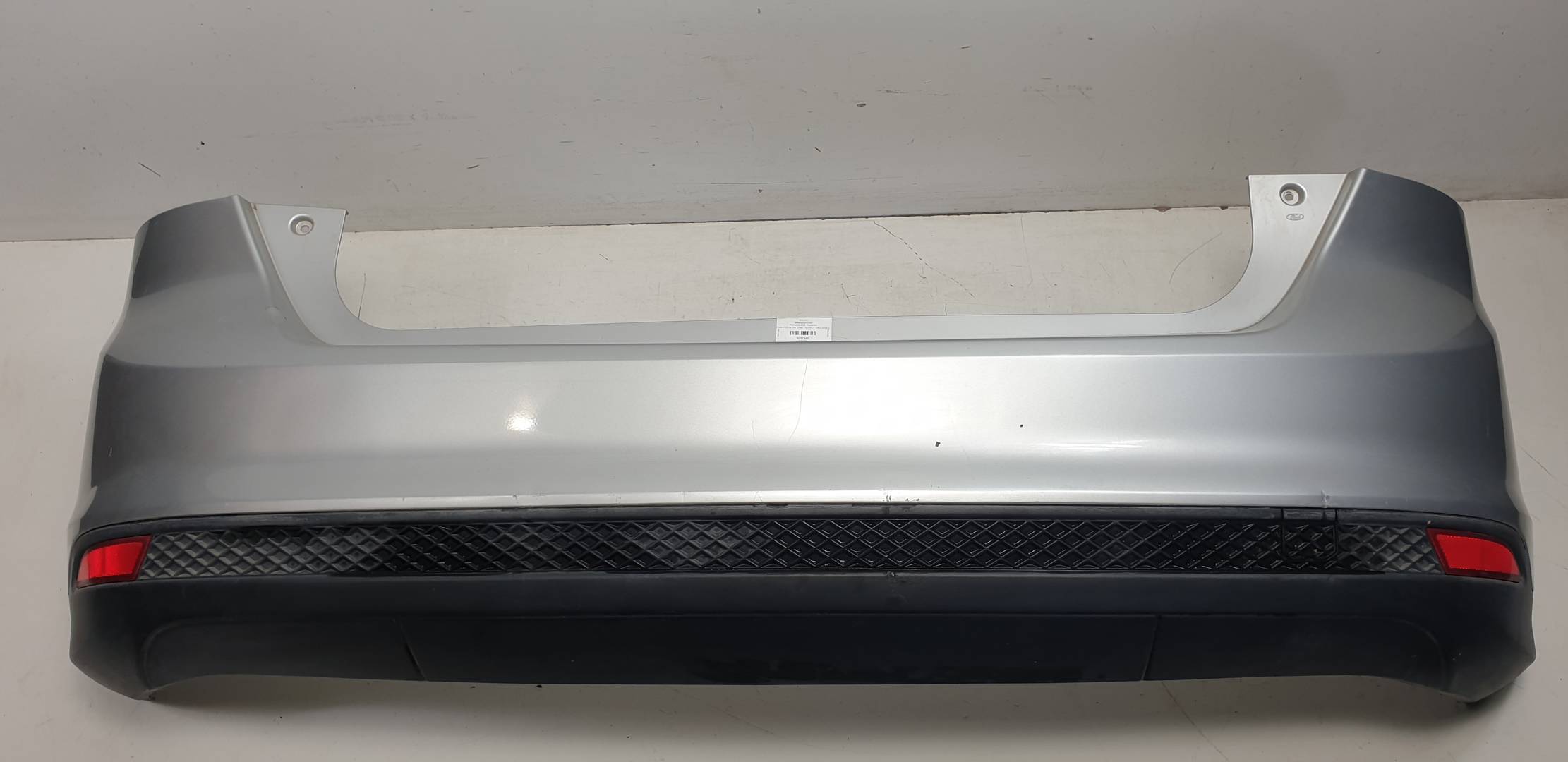 PARAGOLPES TRASERO - FORD - FOCUS LIM. (CB8)