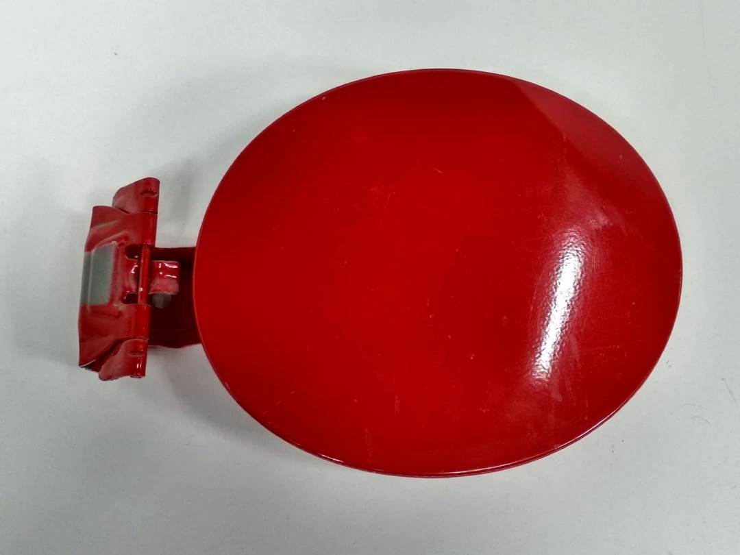 TAPA EXTERIOR COMBUSTIBLE - MAZDA - 2 LIM. (DE)