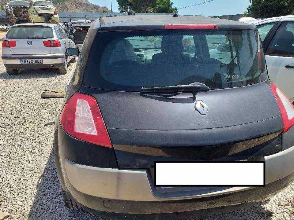 Imagen del vehículo RENAULT MEGANE II BERLINA 5P