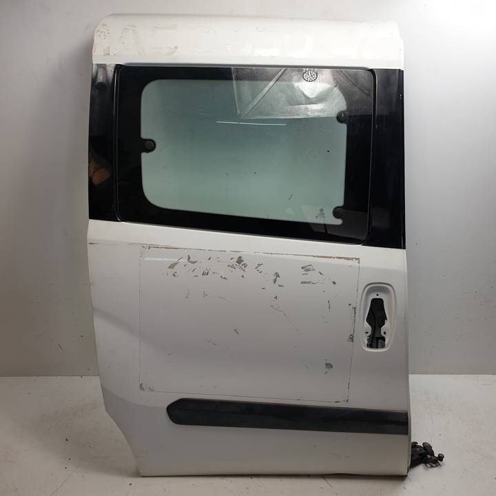 PUERTA LATERAL CORREDERA DERECHA OPEL COMBO Autodesguaces Alicante
