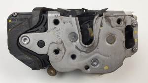 CERRADURA PUERTA DELANTERA IZQUIERDA 3023881LH2 OPEL INSIGNIA BERLINA Autodesguaces Alicante