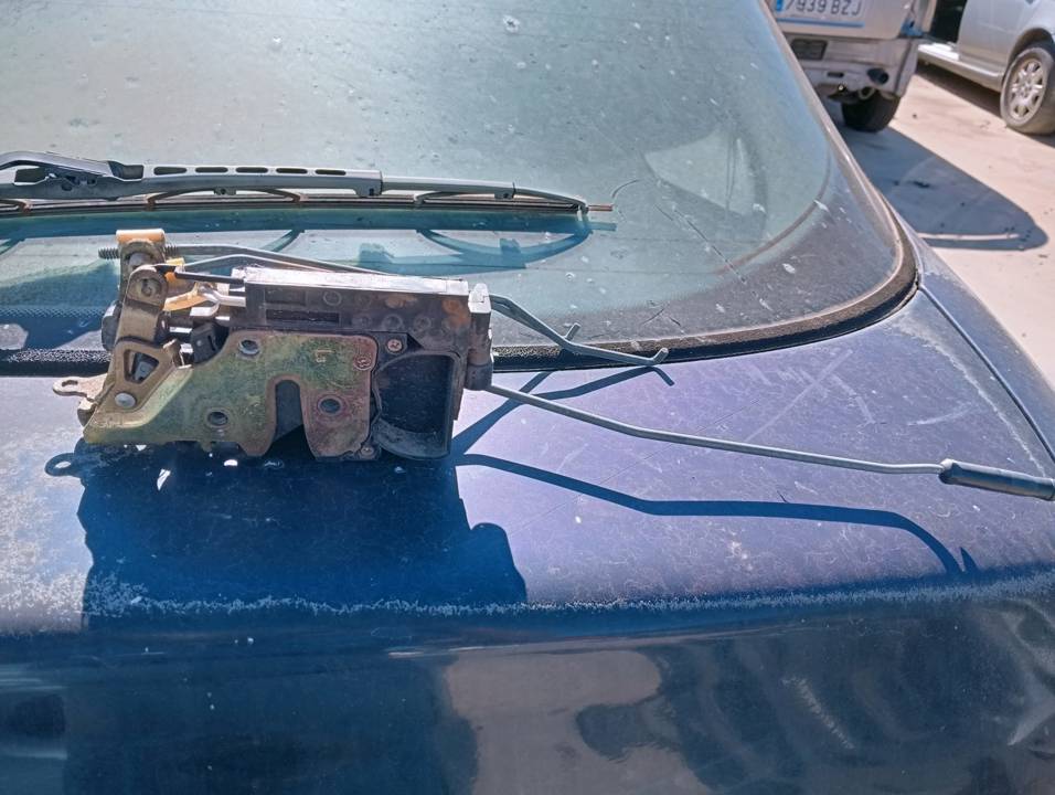 CERRADURA PUERTA DELANTERA IZQUIERDA